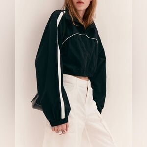 H&M Cropped Cinched Jacket - New